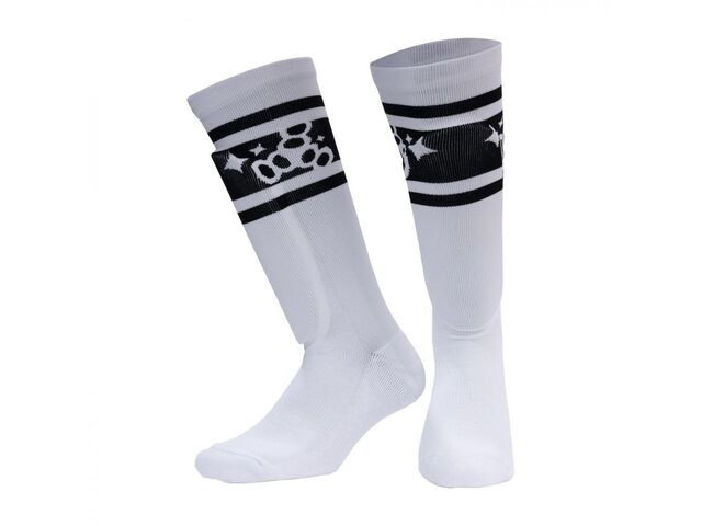 Triple Eight Pads Sock Shinguards Barbie Patin White click to zoom image